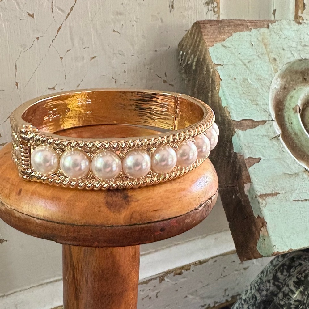 Lily Pulitzer Gold and Pearl Clamper Bracelet